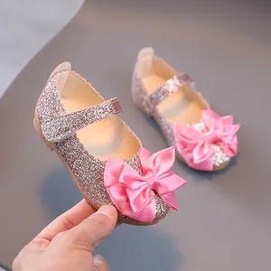 Rosa glitzernde Prinzessinnen-Schuhe für Mädchen mit großer Satinschleife und Klettverschluss