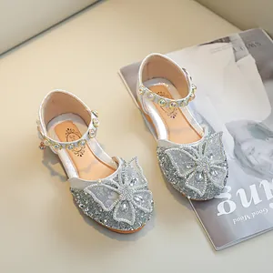 Chaussures Mary Jane argentées pour filles avec nœud en strass et bride perle