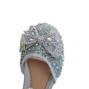 Chaussures de princesse argentées à paillettes pour filles avec grand nœud en strass