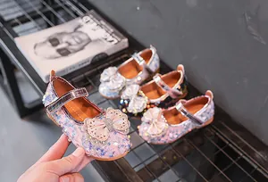 Details von Pailletten-Ballerinas für Mädchen mit Strass-Schleife und Klettverschluss