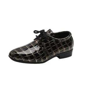 Schwarze Schnür-Oxford-Schuhe für Jungen mit goldenem Karomuster und Lackleder