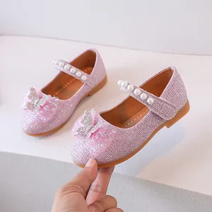 Zapatos de princesa Mary Jane morados brillantes con perlas y lazo de diamantes para niña