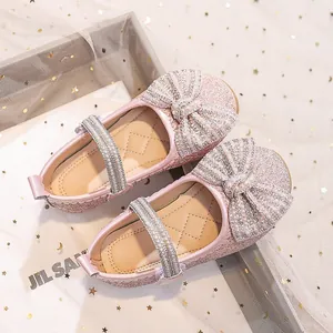 Scarpe da principessa rosa glitterate per bambine con fiocco di strass e perle