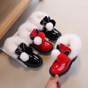 Stivali da Neve Invernali da Ragazza in Vernice con Bordo in Pelliccia Sintetica Orecchie di Coniglio Strass Pom Poms Caldi Antiscivolo