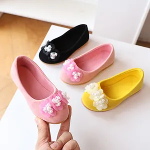 Girls Princess Shoes Suede PU Floral Artificial Pearl Embellished Anti-Slip Flat Dance Performance Toddler Little Girls Sweet Party Shoes