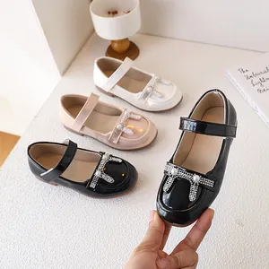 Scarpe Mary Jane da Principessa per Ragazze in Vernice Con Orecchie di Coniglio di Strass e Künstliche Perle Scarpe Eleganti per Festa e Spettacolo Nero Bianco Rosa