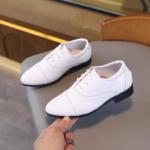 Chaussures richelieu blanches pour garçons avec lacets et semelles antidérapantes
