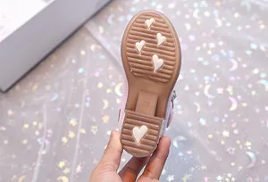Chaussures princesse roses pour filles avec semelle en caoutchouc antidérapante à cœurs