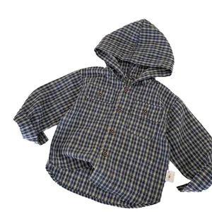 Chemise à capuche à carreaux bleu et blanc pour garçons avec poches poitrine