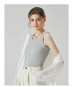 Detailed view of grey ribbed knit texture on a slim-fit sleeveless tank top