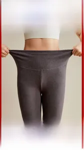 Détail de legging thermique taille haute montrant l'élasticité et le contrôle du ventre en V