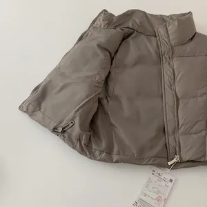 Gilet bimbi in piumino d'anatra 90% kaki con collo alto e coulisse regolabile