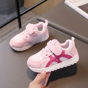 Zapatillas rosas transpirables para bebés con suela blanda antideslizante y velcro