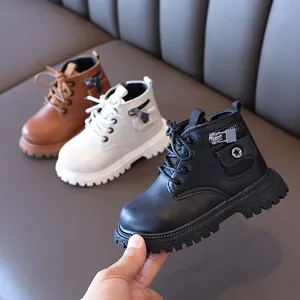 Stivali Martin per Bambini in Pelle Artificiale Impermeabili Caldi Stivali Invernali Cerniera Laterale Decorazione Stella Scarpe Casual Ragazzo Ragazza