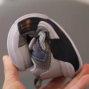 Zapatillas de malla flexibles para niños con suela blanda plegable para el diario