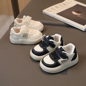 Chaussures de Marche en Cuir Microfibre pour Bébé Tout-petit Semelle Souple Antidérapante Décontractée Baskets de Sport pour Garçons Filles