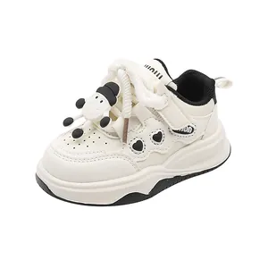 Scarpe casual bianche per bambini con bambola pecora 3D e decorazione a cuore