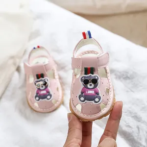 Sandales d'été roses pour bébé avec ours dessin animé et semelles antidérapantes