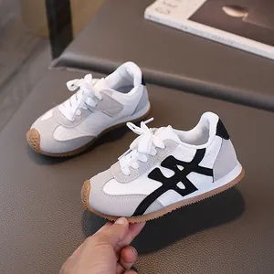 Scarpe casual vintage per bambini in bianco e grigio con suola in gomma antiscivolo per bambini