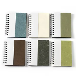 Set van zes kleurrijke spiraalnotitieboekjes in pasteltinten voor creatieve journaling