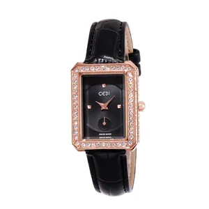 Montre carrée élégante pour femme avec boîtier diamant or rose et bracelet cuir noir