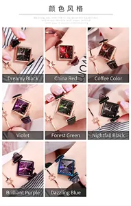 Collage di orologi quadrati al quarzo con cinturini in pelle colorati e casse oro rosa