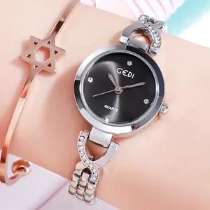 Montre à quartz GEDI élégante pour femmes avec cadran gris foncé et bracelet en strass argent