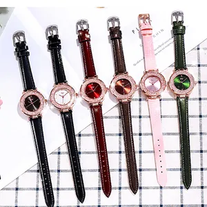 Orologi al quarzo da donna con quadrante in strass e cinturino in pelle in sei colori