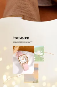Elegante reloj cuadrado de oro rosa con correa de cuero rosa en un plato decorativo