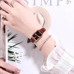 Vintage quadratische Quarzuhr für Damen mit braunem Lederarmband und Zifferblatt