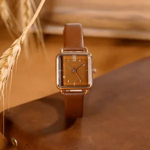 Reloj de Cuarzo para Mujer con Esfera Cuadrada Vintage y Correa de Cuero Impermeable Elegante Minimalista con Números Romanos