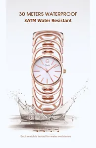 Dettaglio dell'orologio a bracciale Gedi in oro rosa con impermeabilità 3ATM ed effetto
