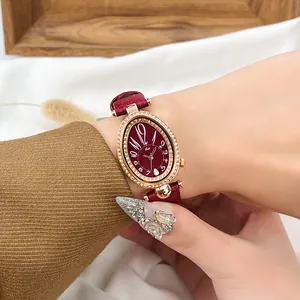 Gedi Élégante Montre à Quartz pour Femme Lunette en Strass Ovale Bracelet en Cuir Imperméable 3ATM Mode Vintage