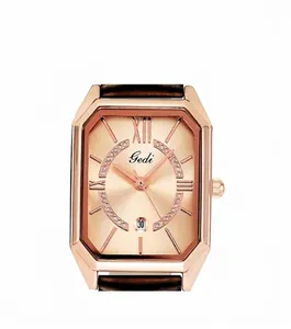 Detailansicht der Gedi-Uhr in Roségold mit römischen Ziffern und Datumsanzeige am Zifferblatt