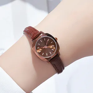 Montre à quartz carrée GEDI pour femme avec bracelet en cuir brun et boîtier en or rose