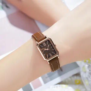 Montre quartz rectangulaire rétro pour femme avec bracelet cuir marron et boîtier doré rose