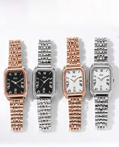 Montres octogonales Gedi en quatre tons métal avec chiffres romains et guichet date