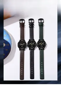 Montres Gedi avec trois sous-cadrans et bracelets en cuir texturé en plusieurs couleurs