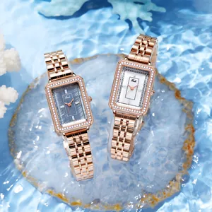 Elegante orologio da donna quadrato oro rosa con lunetta diamantata e quadrante in madreperla