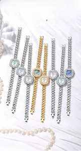 Montres à quartz élégantes pour femmes avec cadran carré en strass et bracelet à maillons