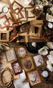 Makroansicht von Vintage-Papierrahmen mit Blumen- und Musikmustern für Scrapbooking