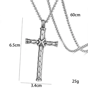Collier croix vintage en acier inoxydable avec texture écaillée pour hommes