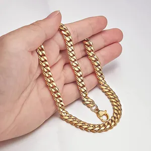 Men's hip hop gold Cuban link bracelet made of stainless steel with a lobster clasp