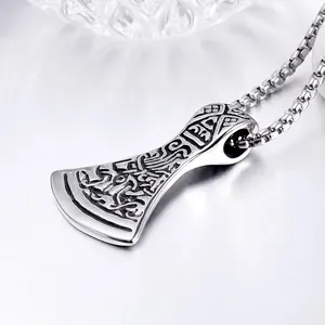 Collana con ascia vichinga nordica in acciaio inossidabile con incisione retrò e catena box