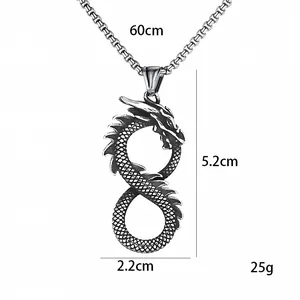 Pendentif dragon double viking vintage en acier titane avec texture métal argent noir