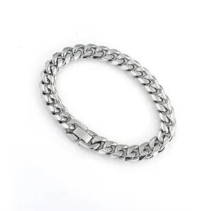 Collier maille gourmette argentée pour homme en acier inoxydable poli de haute qualité