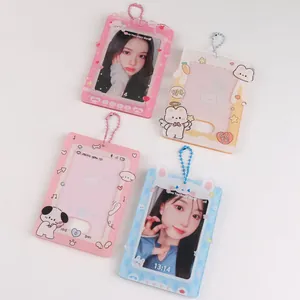 Acryl-Fotokartenhalter mit Cartoon-Motiven in Rosa, Gelb und Blau mit Perlenketten-Anhängern