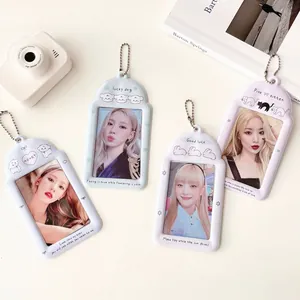 Portacarte kpop in PVC con cane e quadrifoglio e catenine colorate con perline