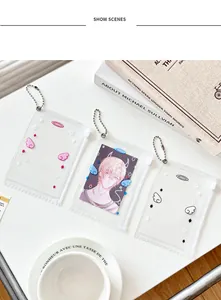 Porte-cartes en PVC transparent avec chaînette argentée et motif d'ailes d'ange