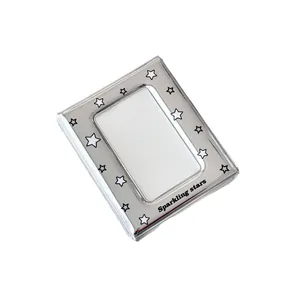 Porte-cartes photo argenté avec motifs d'étoiles et inscription Sparkling stars